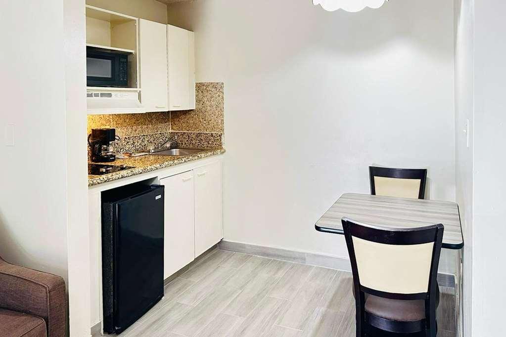 Suburban Studios Abercorn Savannah Cameră foto